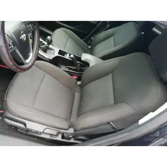 OPEL INSIGNIA BERLINA '2009 COSMO NEGRO