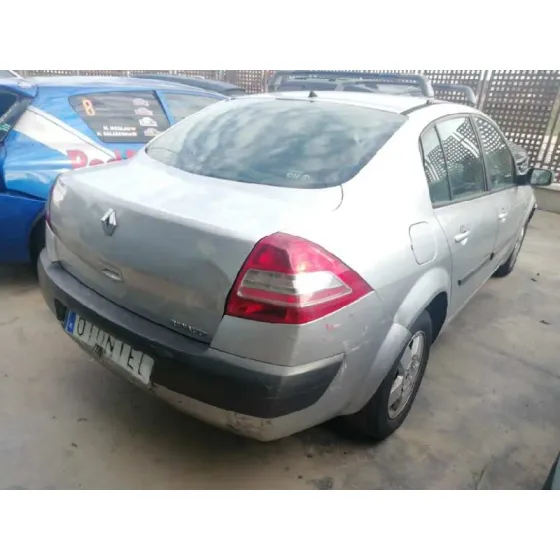RENAULT MEGANE II CLASSIC BERLINA '2007 1.5 DCI DIESEL GRIS