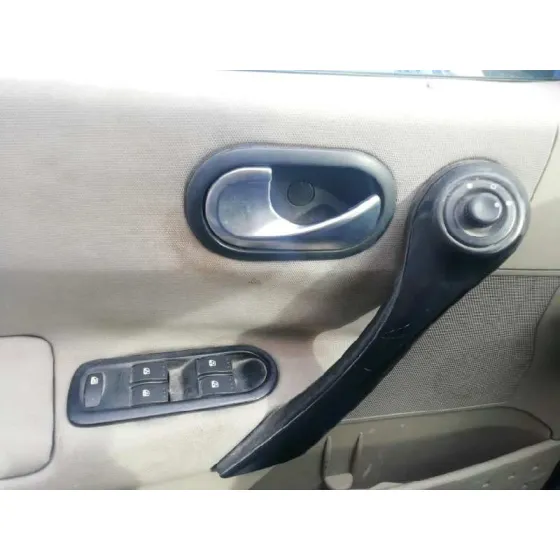 RENAULT MEGANE II CLASSIC BERLINA '2007 1.5 DCI DIESEL GRIS