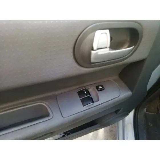 MITSUBISHI COLT BERLINA 5 (Z30A) '2005 1.3 CAT GRIS