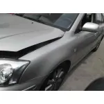 TOYOTA AVENSIS BERLINA (T25) TOYOTA AVENSIS BERLINA (T25) '2004 1.8 16V CAT PLATA 2003