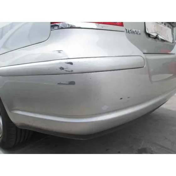 TOYOTA AVENSIS BERLINA (T25) '2004 1.8 16V CAT PLATA