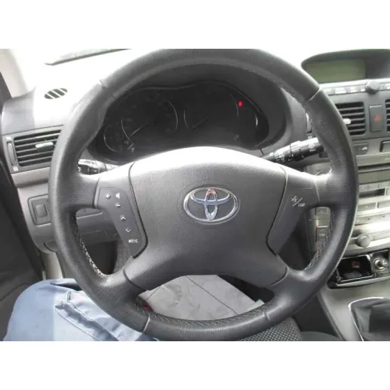 TOYOTA AVENSIS BERLINA (T25) '2004 1.8 16V CAT PLATA