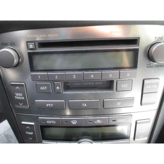 TOYOTA AVENSIS BERLINA (T25) '2004 1.8 16V CAT PLATA