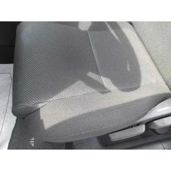TOYOTA AVENSIS BERLINA (T25) '2004 1.8 16V CAT PLATA
