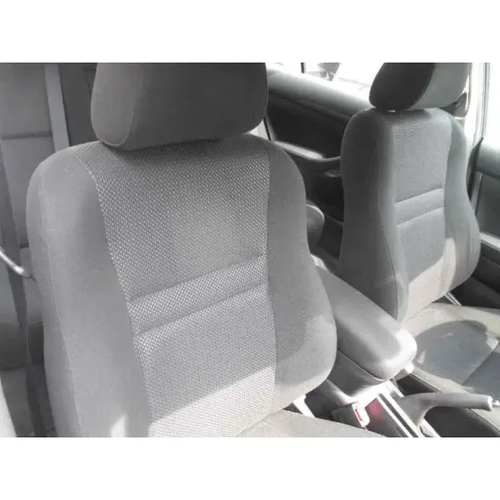 TOYOTA AVENSIS BERLINA (T25) '2004 1.8 16V CAT PLATA