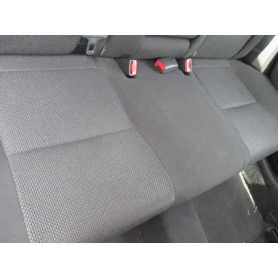 TOYOTA AVENSIS BERLINA (T25) '2004 1.8 16V CAT PLATA
