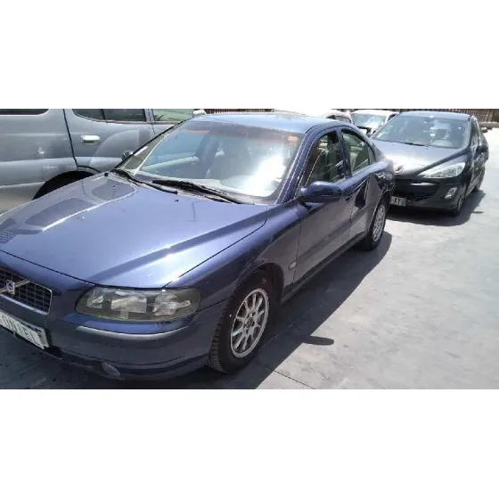VOLVO S60 BERLINA '2001 2.4 (125KW) AZUL
