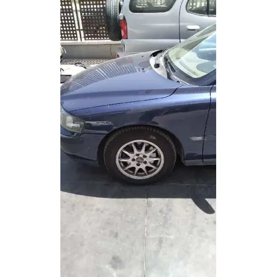 VOLVO S60 BERLINA '2001 2.4 (125KW) AZUL