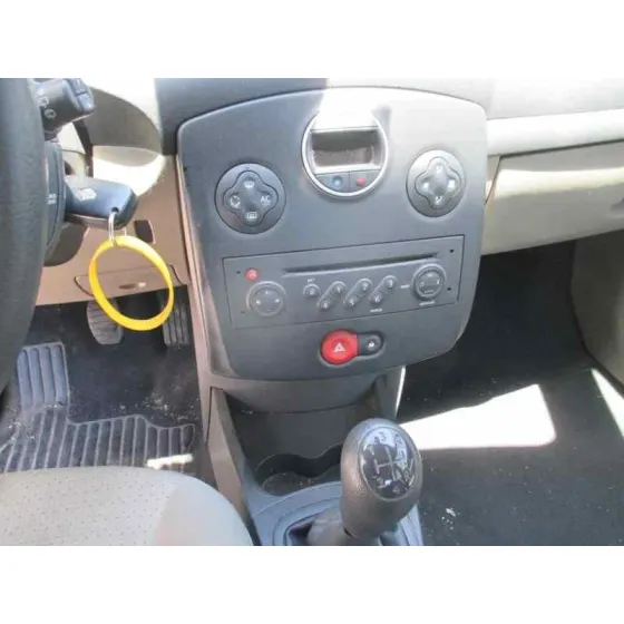 RENAULT CLIO III '2007 1.5 DCI DIESEL PLATA