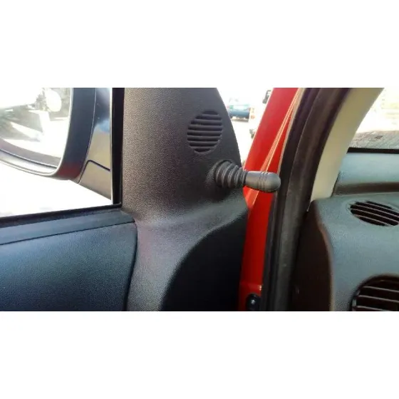 OPEL CORSA C '2006 1.7 16V CDTI ROJO