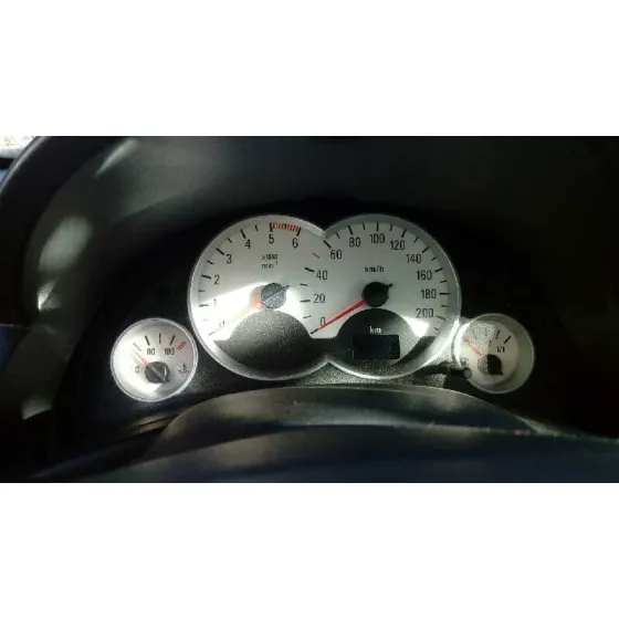 OPEL CORSA C '2006 1.7 16V CDTI ROJO