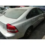 VOLVO S40 BERLINA VOLVO S40 BERLINA '2005 1.8 KINETIC GRIS 2004