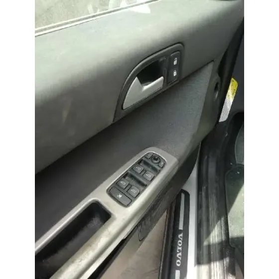 VOLVO S40 BERLINA '2005 1.8 KINETIC GRIS