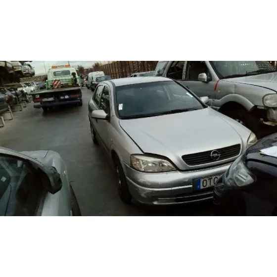 OPEL ASTRA G BERLINA '2001 CLUB PLATA