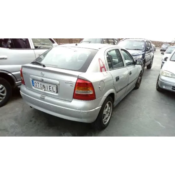 OPEL ASTRA G BERLINA '2001 CLUB PLATA