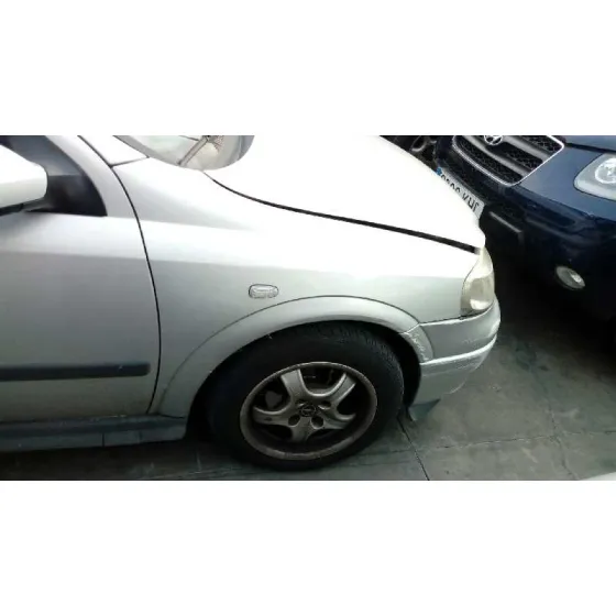 OPEL ASTRA G BERLINA '2001 CLUB PLATA