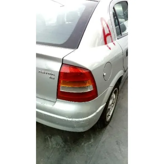 OPEL ASTRA G BERLINA '2001 CLUB PLATA