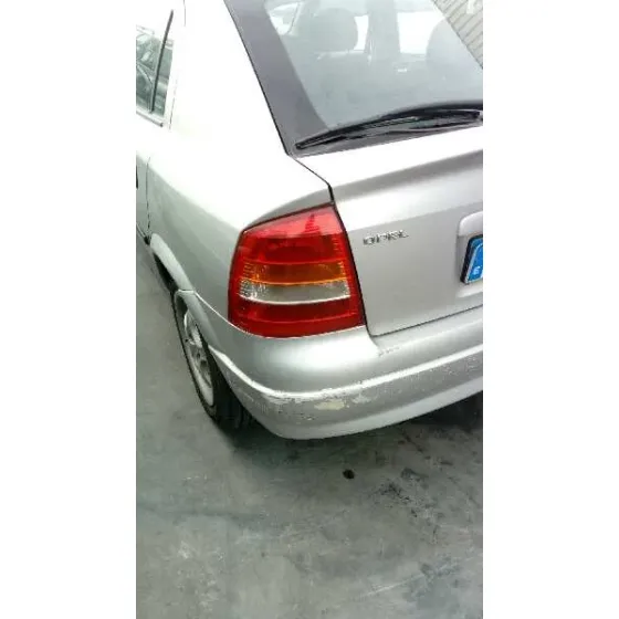 OPEL ASTRA G BERLINA '2001 CLUB PLATA