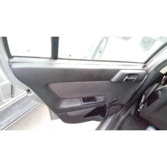 OPEL ASTRA G BERLINA '2001 CLUB PLATA