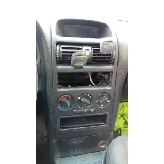 OPEL ASTRA G BERLINA '2001 CLUB PLATA