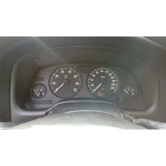 OPEL ASTRA G BERLINA '2001 CLUB PLATA