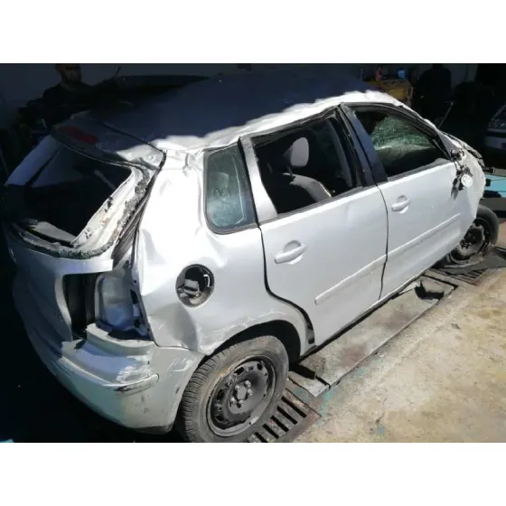 VOLKSWAGEN POLO (9N3) '2008 HIGHLINE GRIS PLATA