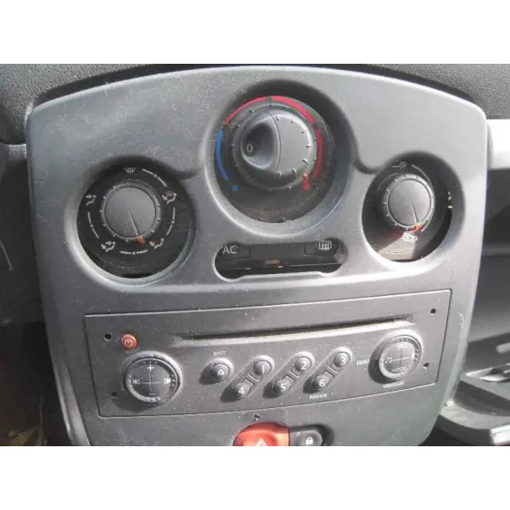 RENAULT CLIO III '2006 EMOTION NEGRO