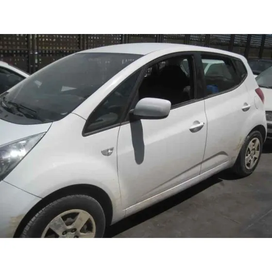 KIA VENGA '2010 BASIC BLANCO