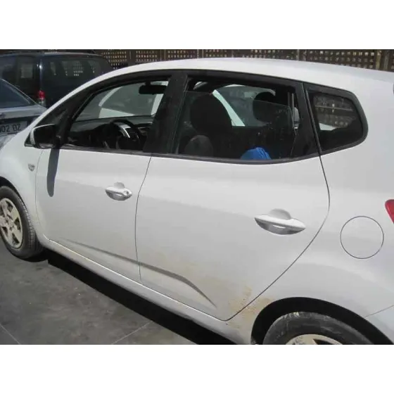 KIA VENGA '2010 BASIC BLANCO