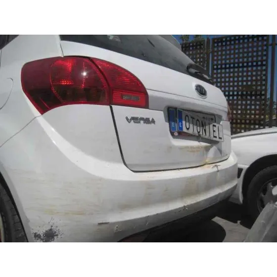 KIA VENGA '2010 BASIC BLANCO