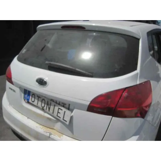 KIA VENGA '2010 BASIC BLANCO