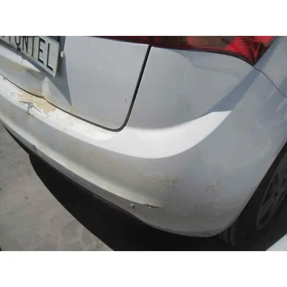 KIA VENGA '2010 BASIC BLANCO
