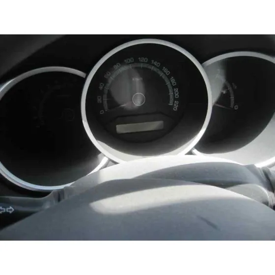 KIA VENGA '2010 BASIC BLANCO