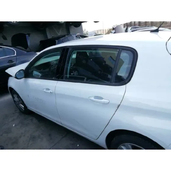PEUGEOT 308 '2018 BUSINESS LINE 130 BLANCO