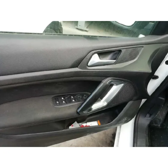 PEUGEOT 308 '2018 BUSINESS LINE 130 BLANCO