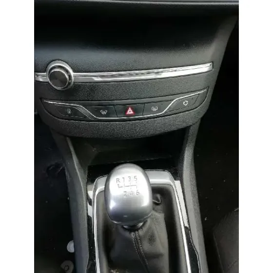 PEUGEOT 308 '2018 BUSINESS LINE 130 BLANCO