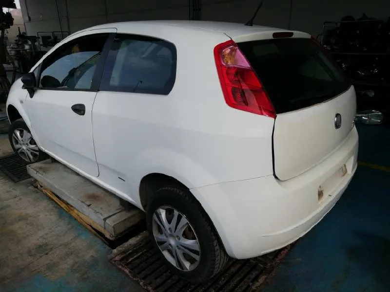 FIAT GRANDE PUNTO (199) '2006 1.3 16V MULTIJET ACTIVE (55KW) BLANCO