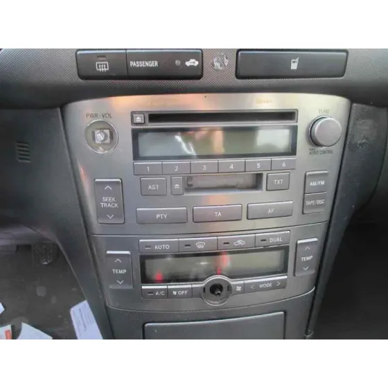 TOYOTA AVENSIS BERLINA (T25) '2004 2.0 D4-D EXECUTIVE BERLINA (5-PTAS.) GRANATE