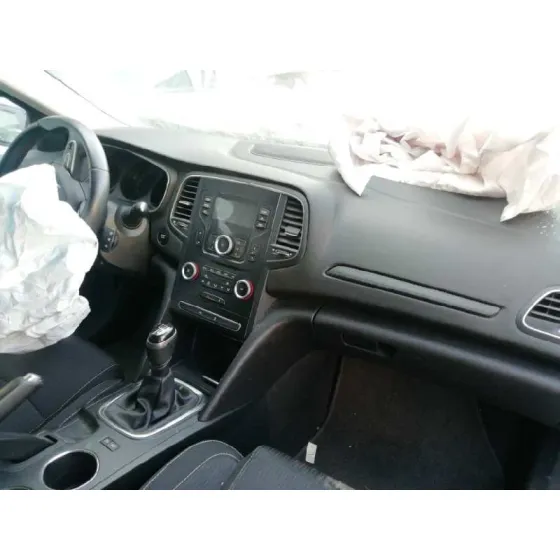 RENAULT MEGANE IV BERLINA 5P '2017 1.5 DCI DIESEL FAP ENERGY BLANCO