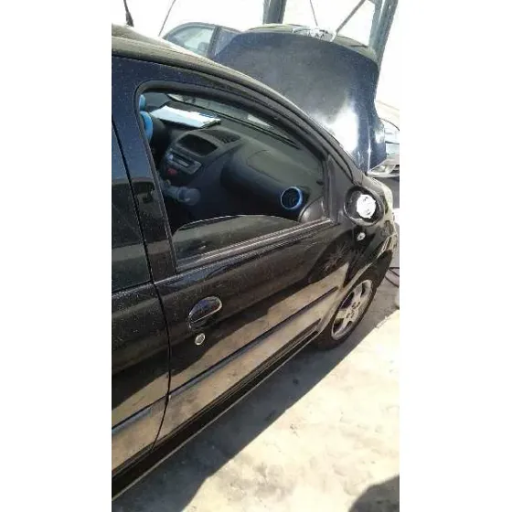 PEUGEOT 107 '2008 BASICO NEGRO