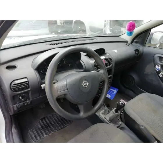 OPEL CORSA C '2002 CLUB BLANCO