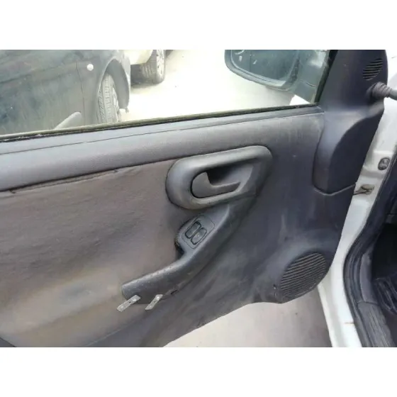 OPEL CORSA C '2002 CLUB BLANCO