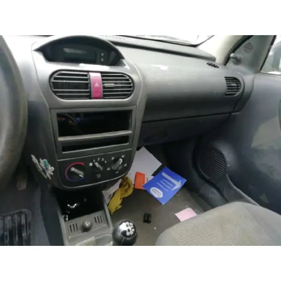 OPEL CORSA C '2002 CLUB BLANCO