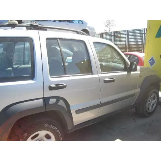 CHRYSLER JEEP CHEROKEE (KJ) '2005 2.8 CRD EXTREME GRIS