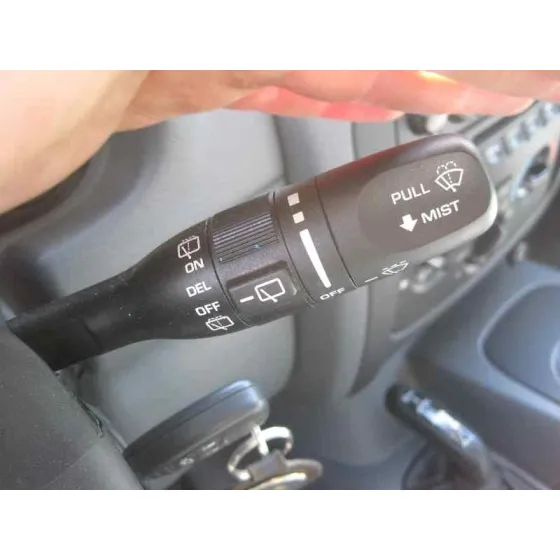 CHRYSLER JEEP CHEROKEE (KJ) '2005 2.8 CRD EXTREME GRIS
