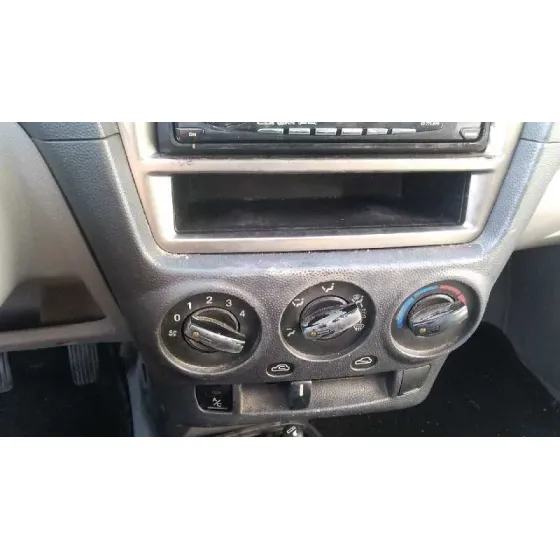 KIA PICANTO '2004 1.1 LX ROJO