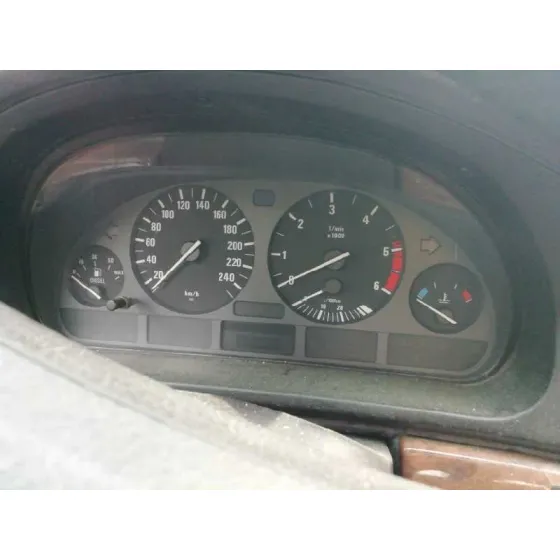 BMW SERIE 5 BERLINA (E39) '1996 525TDS GRIS