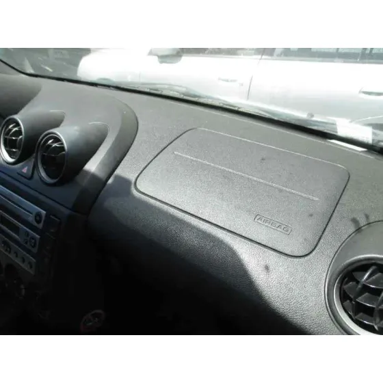 FORD FIESTA (CBK) '2005 AMBIENTE AZUL