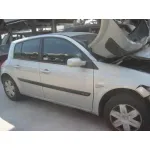 RENAULT MEGANE II BERLINA 5P RENAULT MEGANE II BERLINA 5P '2004 AUTHENTIQUE GRIS 2002